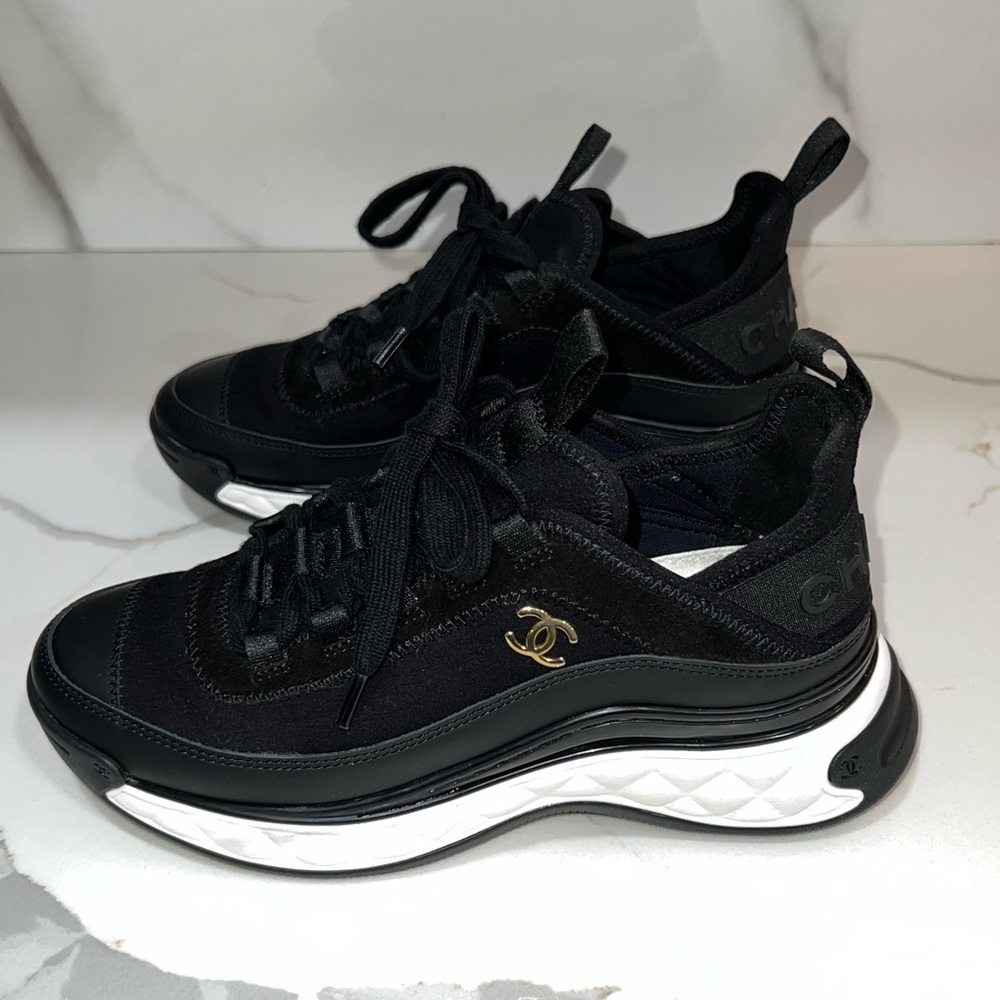 CHANEL
**SOLD** Velvet Calfskin Mixed Fibers CC Sneakers Black 36